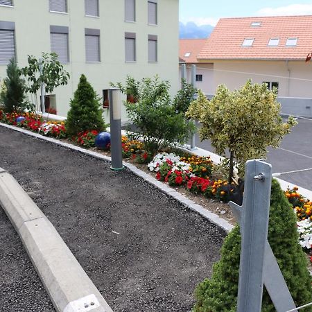 Hotel Restaurant Roessli Uetendorf Zewnętrze zdjęcie