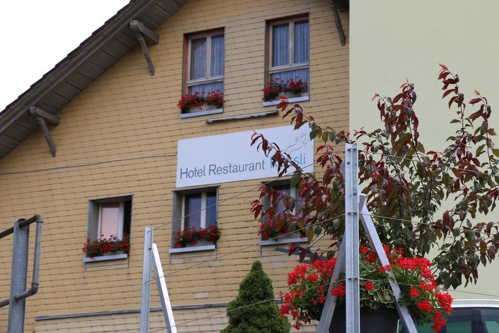 Hotel Restaurant Roessli Uetendorf Zewnętrze zdjęcie